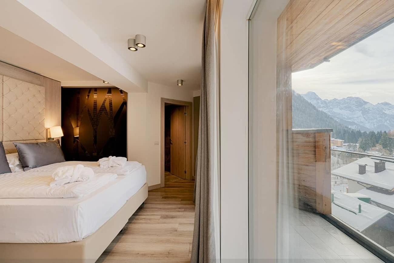 Hotel Rosengarten Madonna di Campiglio Bagian luar foto