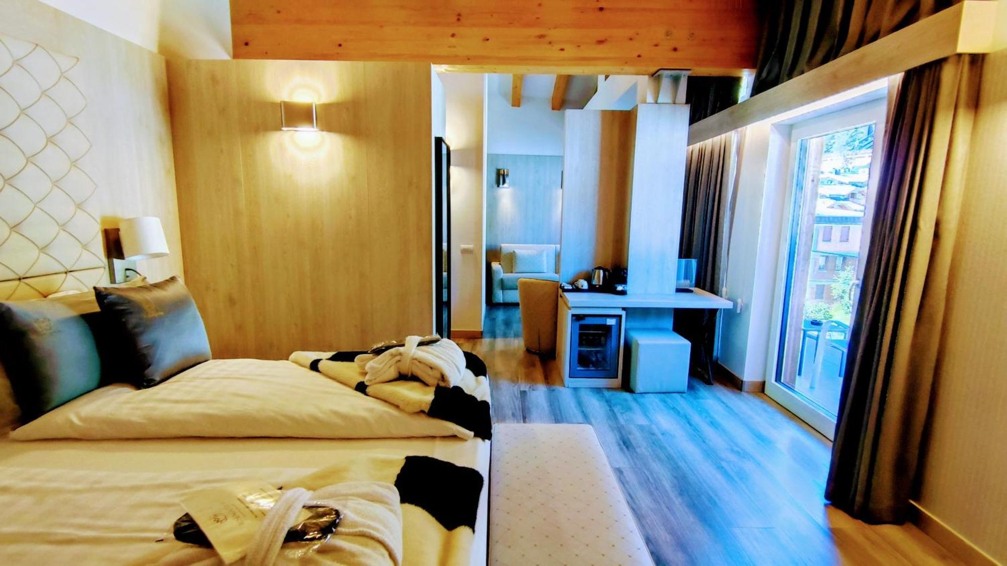 Hotel Rosengarten Madonna di Campiglio Bagian luar foto